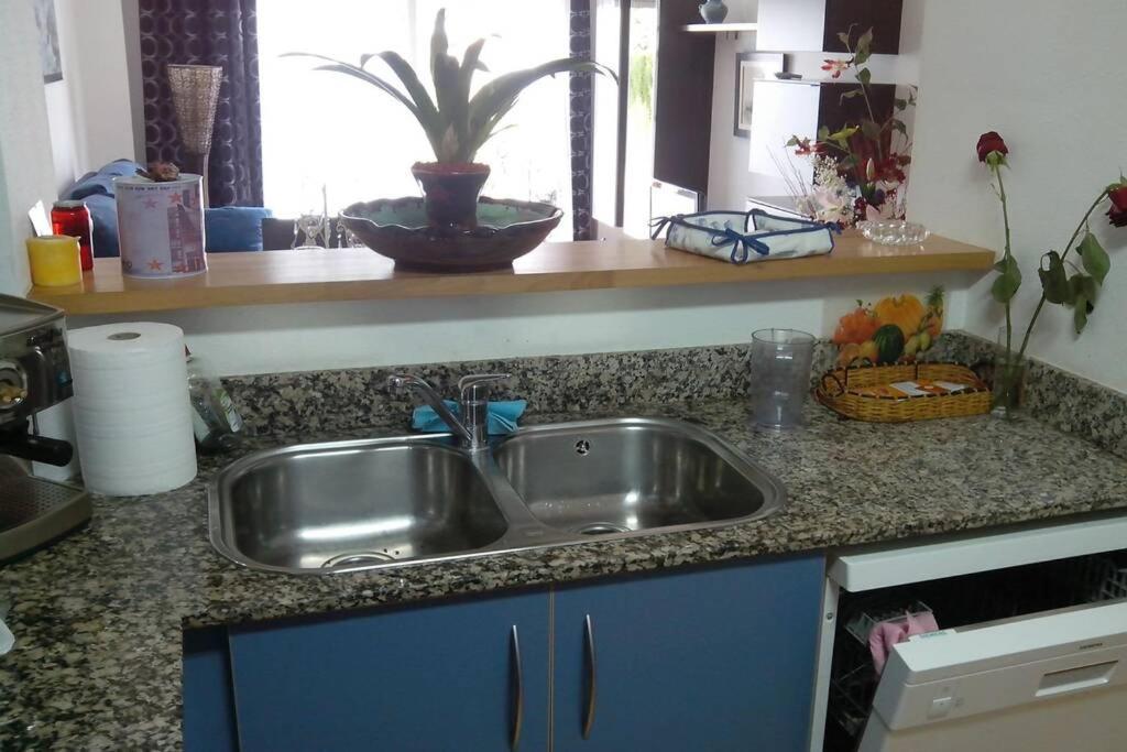 Bonito Apartamento De 3 Hab. Con Jardin Roses Exterior photo